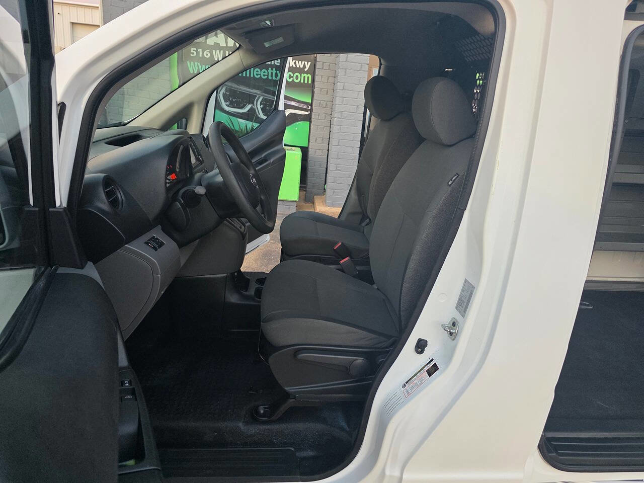 Used 2017 Nissan NV200 SV w/ Technology Package image 14