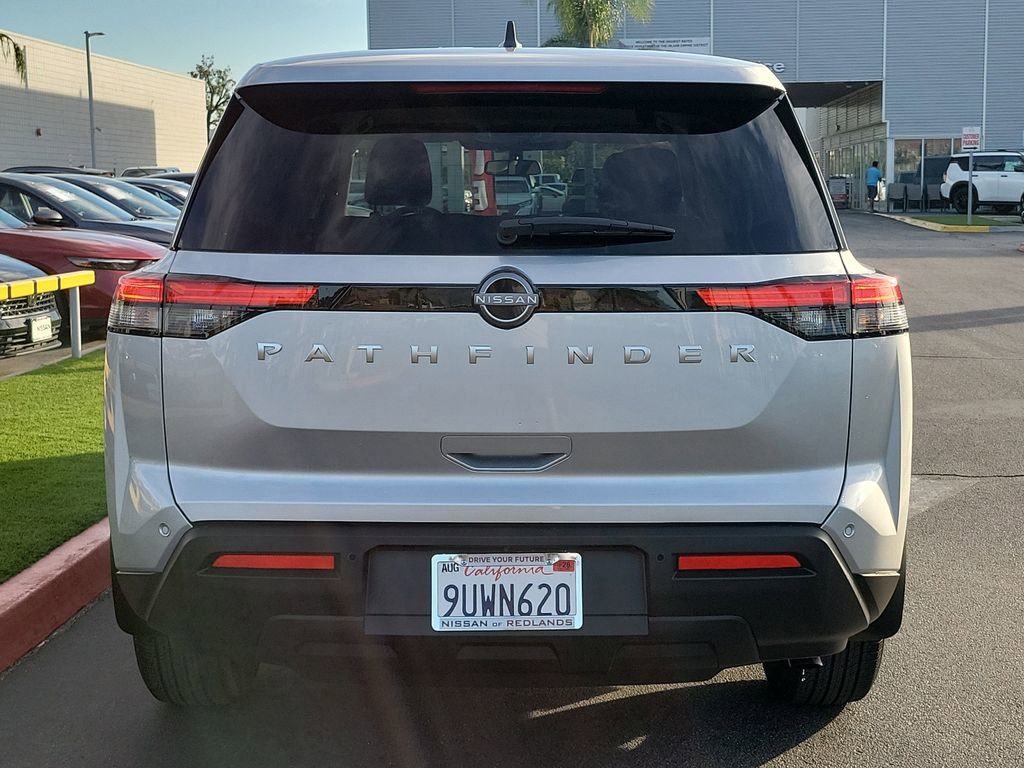 Certified 2025 Nissan Pathfinder S image 30