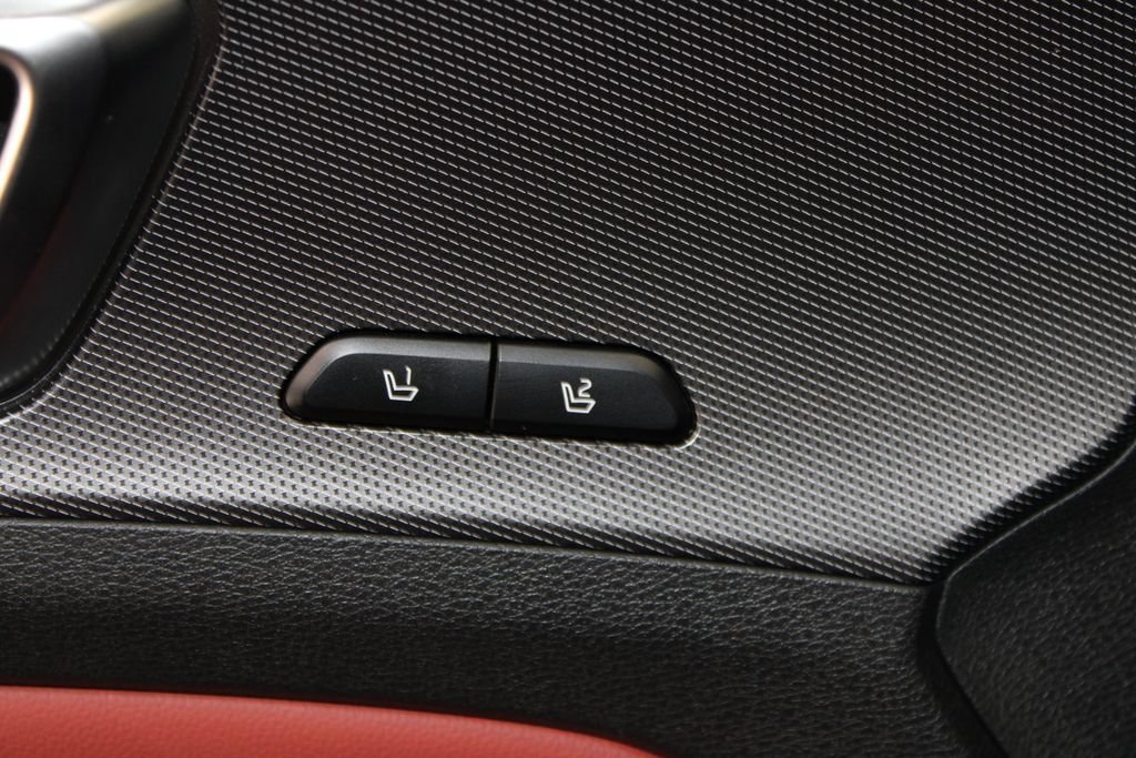 Used 2025 Kia Sportage SX FWD image 38