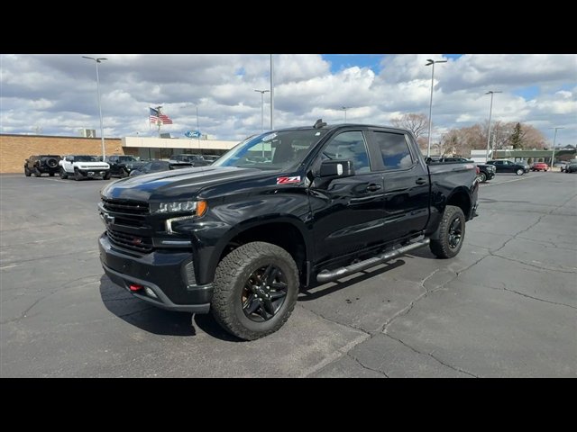 Used 2021 Chevrolet Silverado 1500 LT Trail Boss w/ Convenience Package II image 4