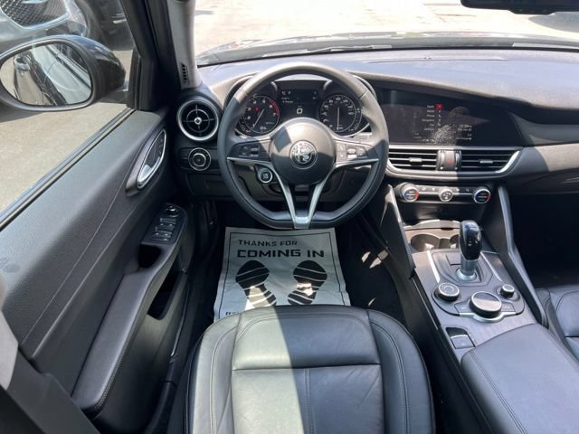 Used 2017 Alfa Romeo Giulia w/ Sport Appearance Package RWD image 29