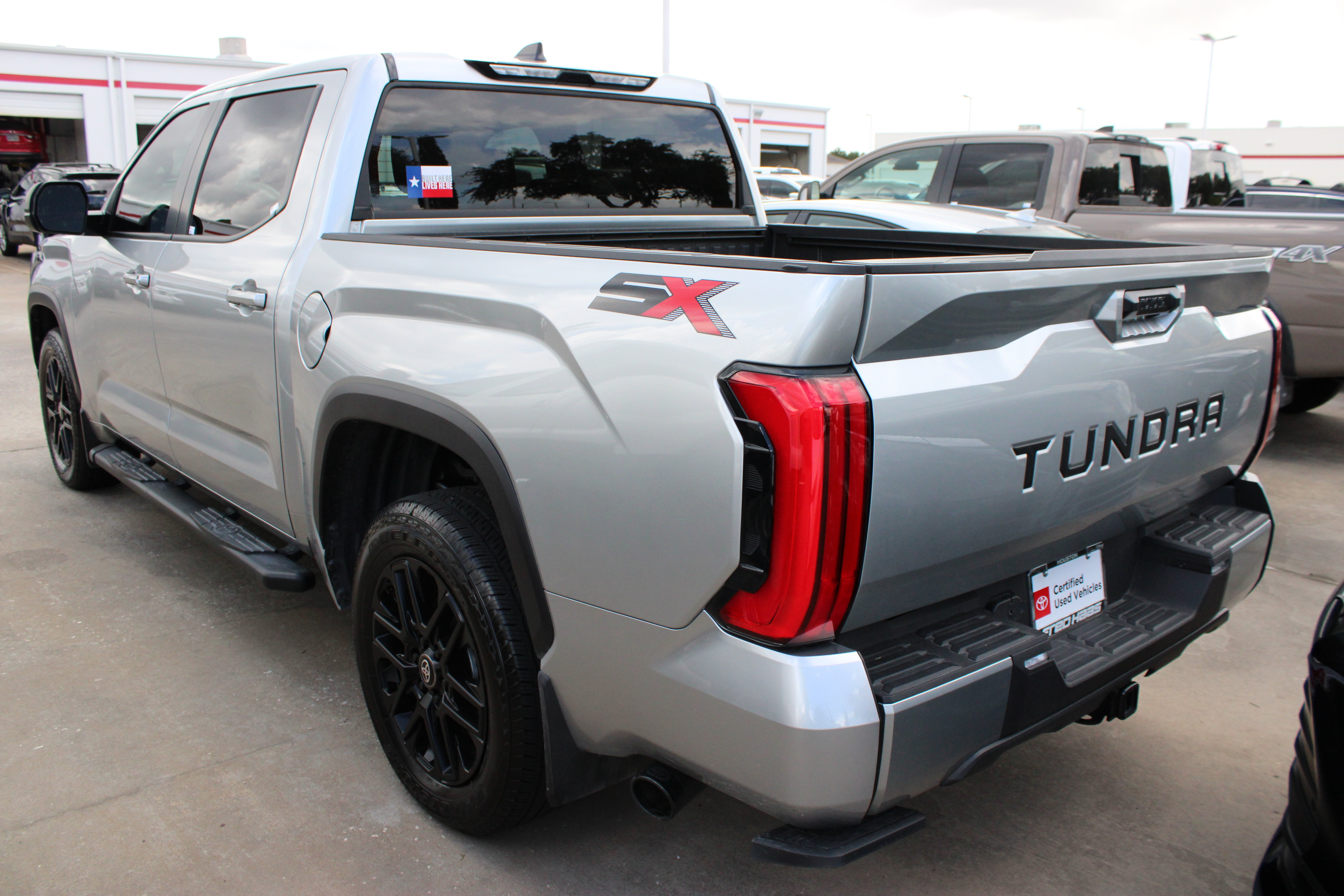 Used 2026 Toyota Tundra SR5 w/ SX Package RWD image 7