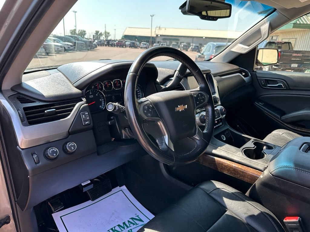 Used 2018 Chevrolet Suburban LT AWD/4WD image 13