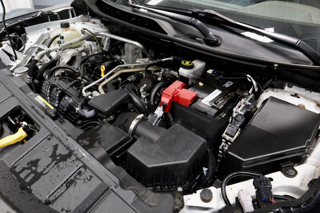 Certified 2021 Nissan Rogue SV w/ Premium Package FWD image 16