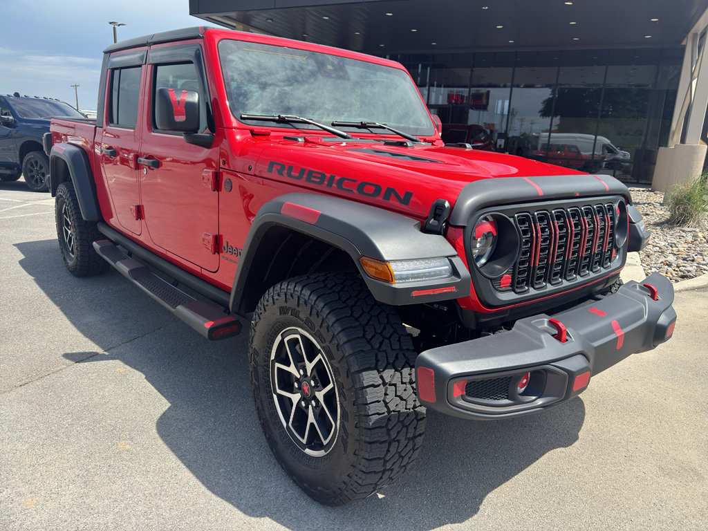 Used 2025 Jeep Gladiator Rubicon AWD/4WD image 1