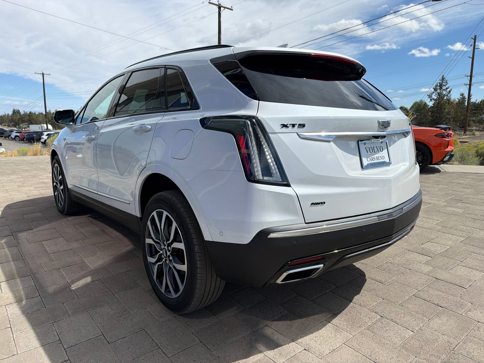 Used 2024 Cadillac XT5 Sportv w/ Technology Package AWD/4WD image 5