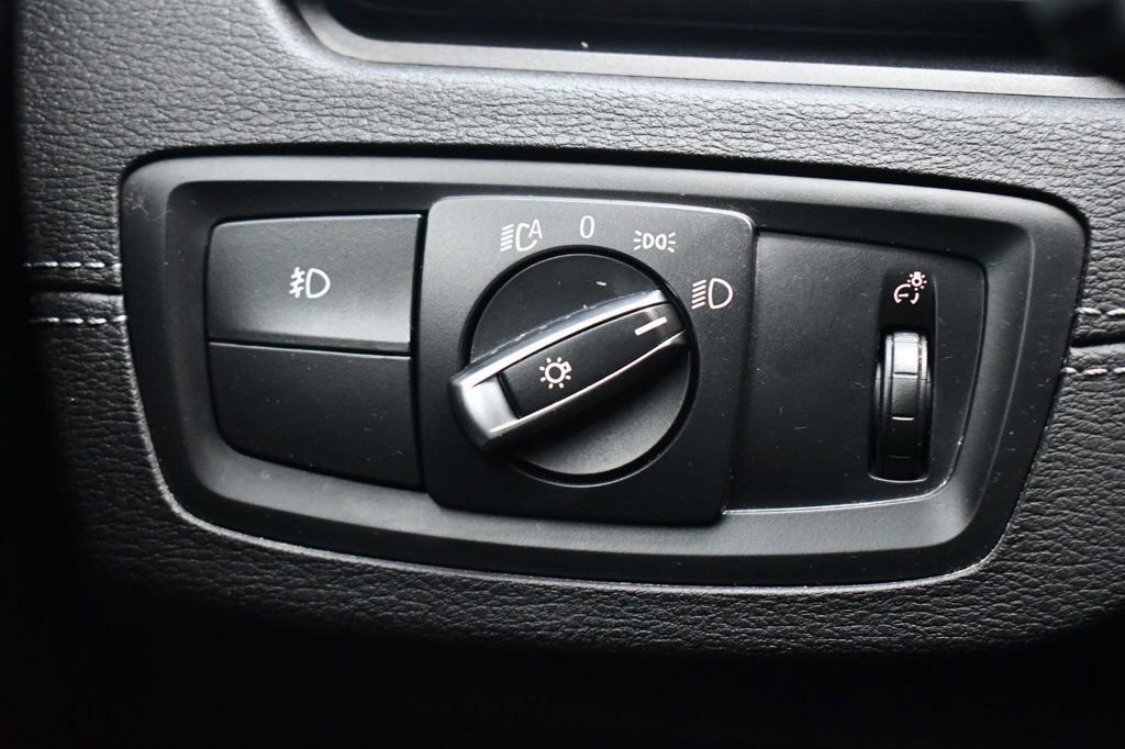 Used 2018 BMW X2 sDrive28i w/ Convenience Package image 17