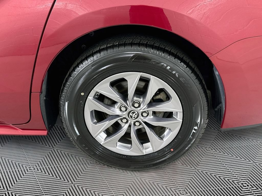 Used 2023 Toyota Sienna XLE AWD/4WD image 26