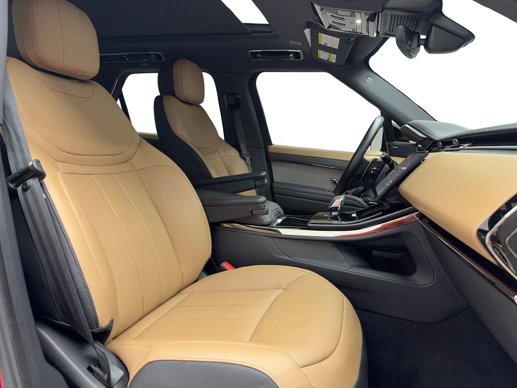 Used 2024 Land Rover Range Rover Sport Dynamic SE image 18