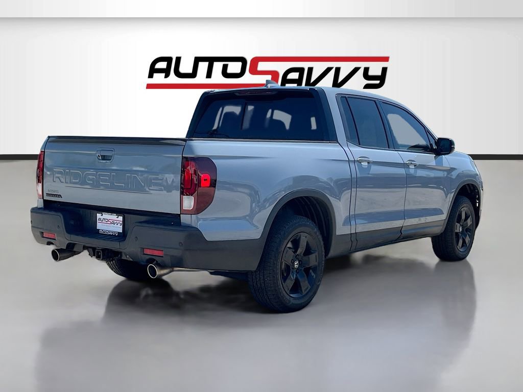 Used 2025 Honda Ridgeline Black Edition image 7