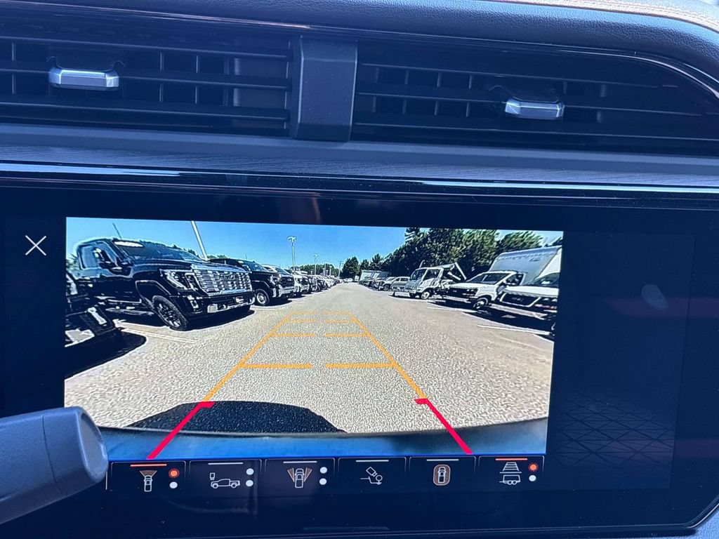 New 2026 GMC Sierra 2500 AT4 w/ Max Trailering Package AWD/4WD image 16