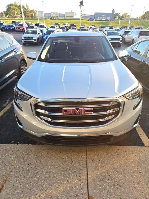 Used 2019 GMC Terrain SLT w/ Preferred Package FWD image 10