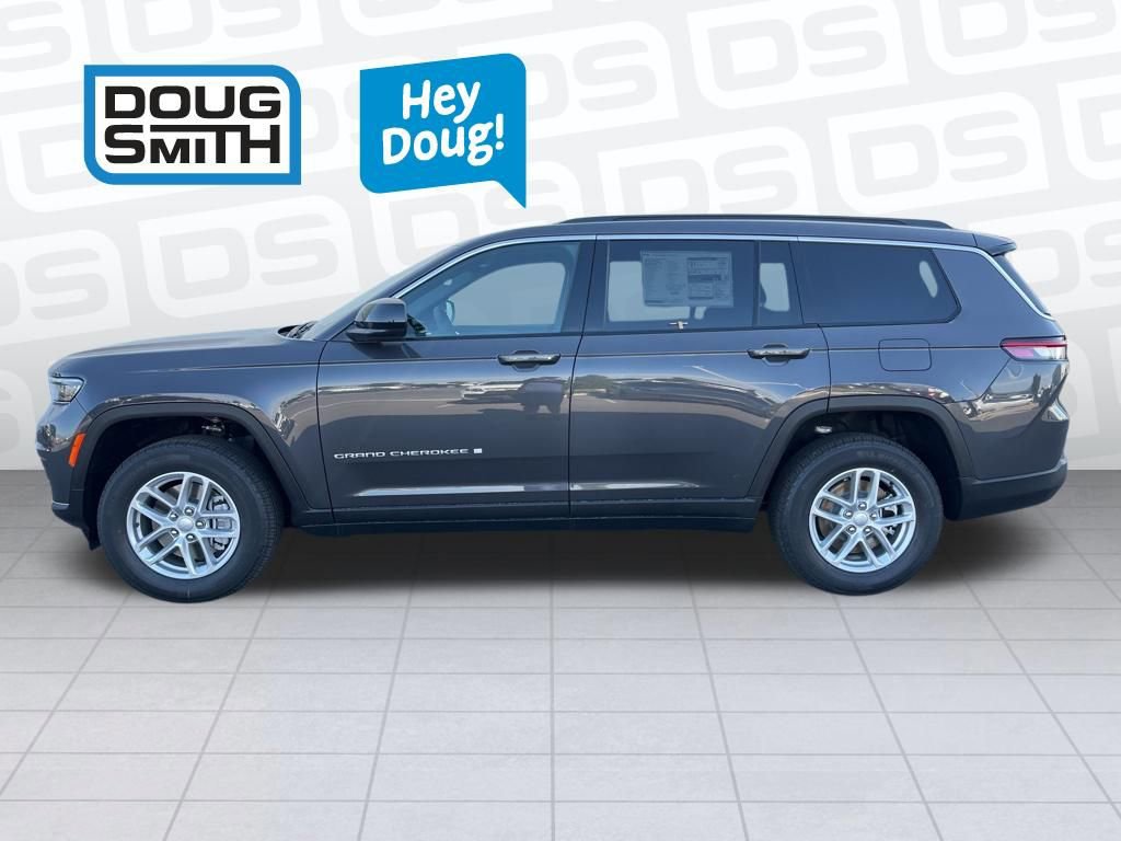 New 2025 Jeep Grand Cherokee L Laredo w/ Trailer Tow Package image 3