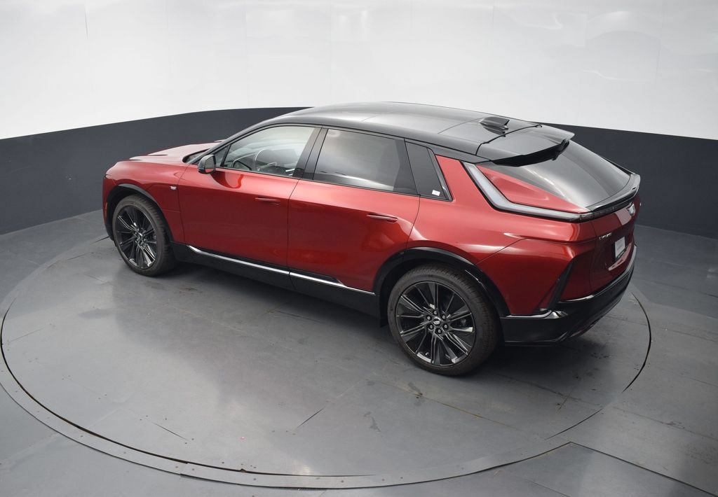 New 2026 Cadillac Lyriq Signature Sport w/ Nappa Leather Package AWD/4WD image 43