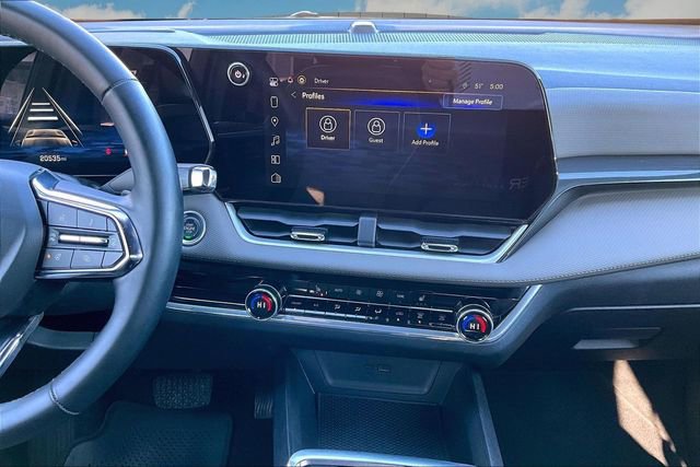 Used 2025 Chevrolet Equinox LT w/ Convenience Package II image 7