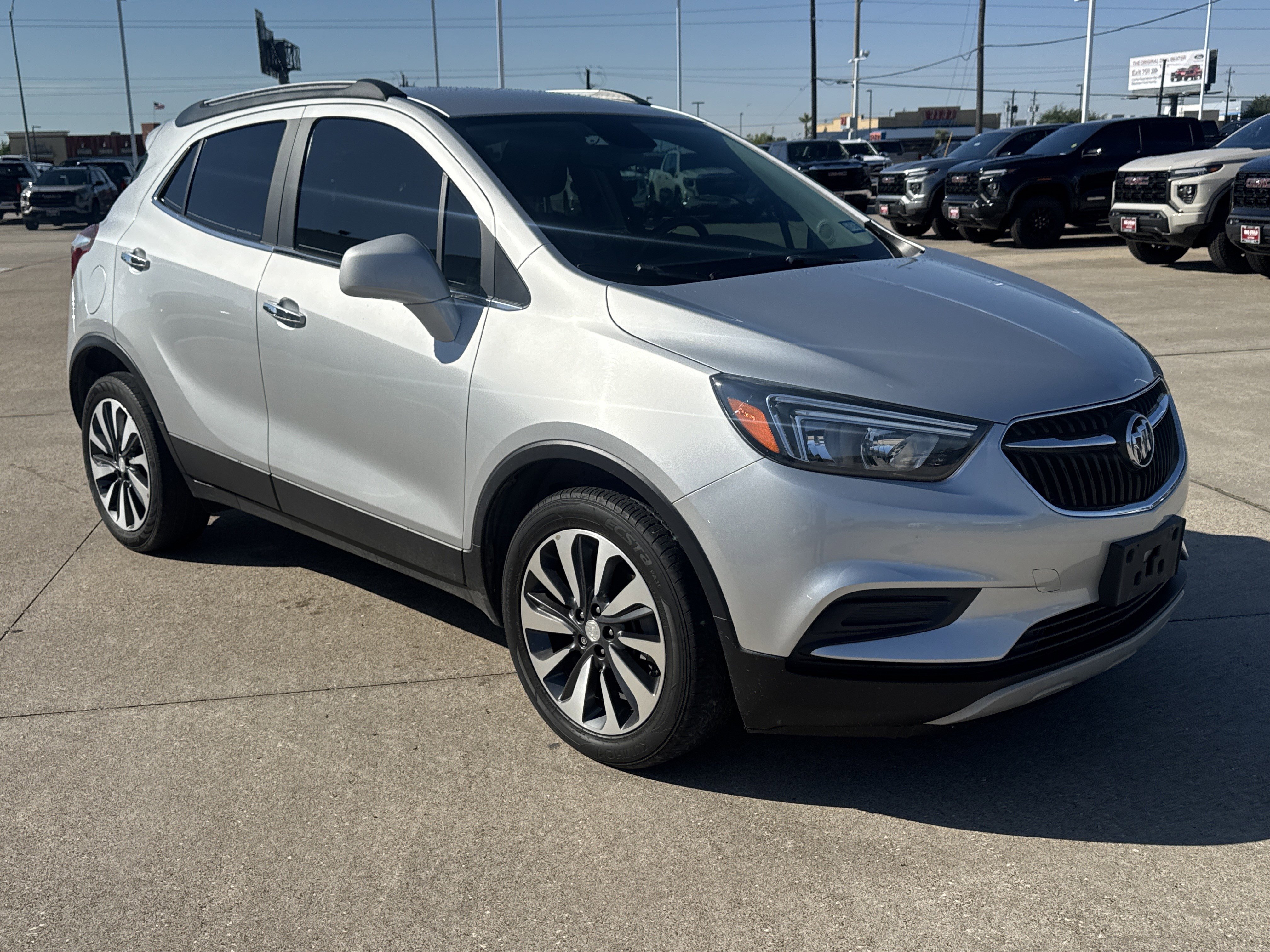 Used 2022 Buick Encore Preferred w/ Safety Package FWD image 15