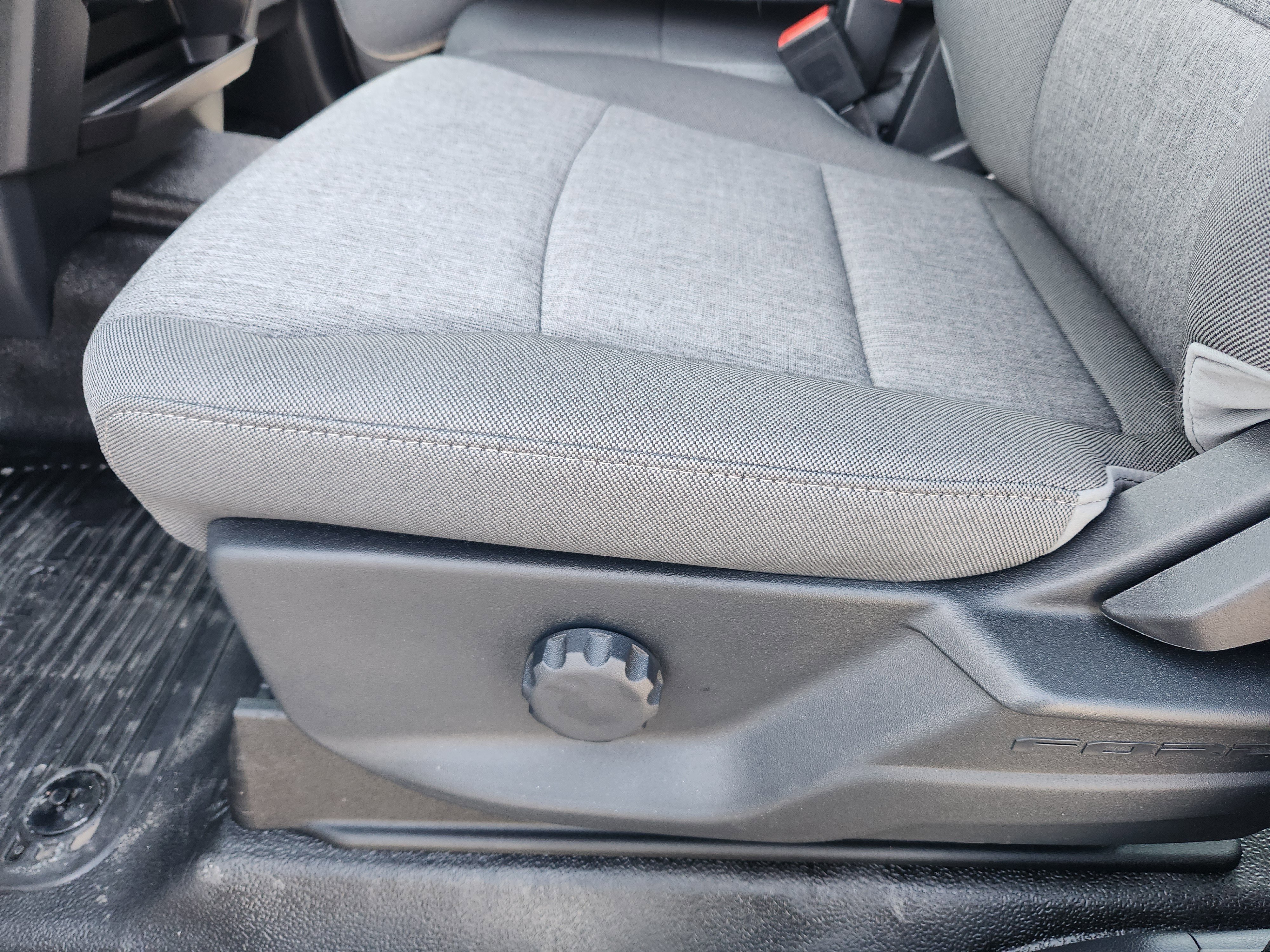New 2025 Ford F550 4x4 Crew Cab Super Duty image 18