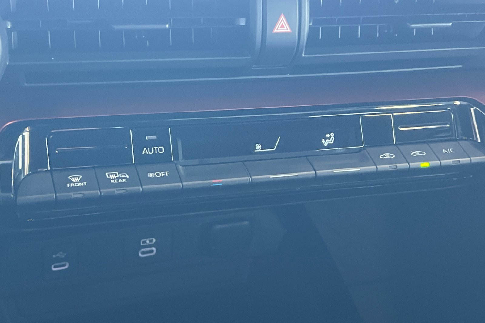 Certified 2024 Toyota Prius Prime SE image 17