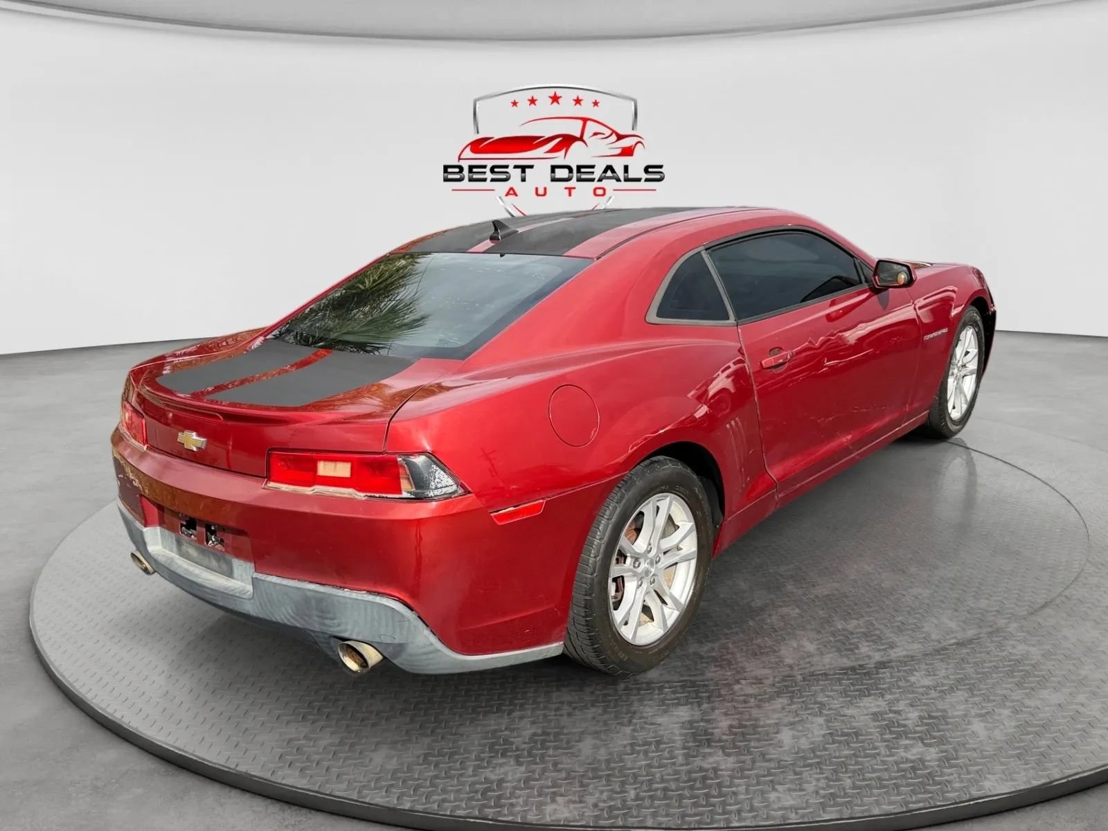 Used 2015 Chevrolet Camaro LS RWD image 6
