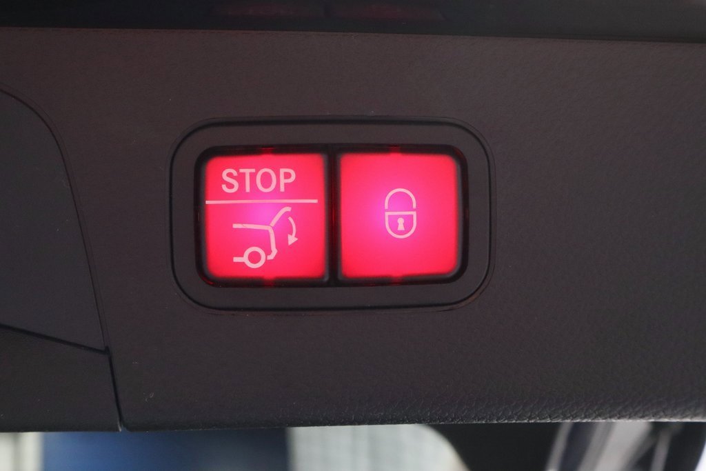 Used 2022 Mercedes-Benz GLC 300 4MATIC image 21