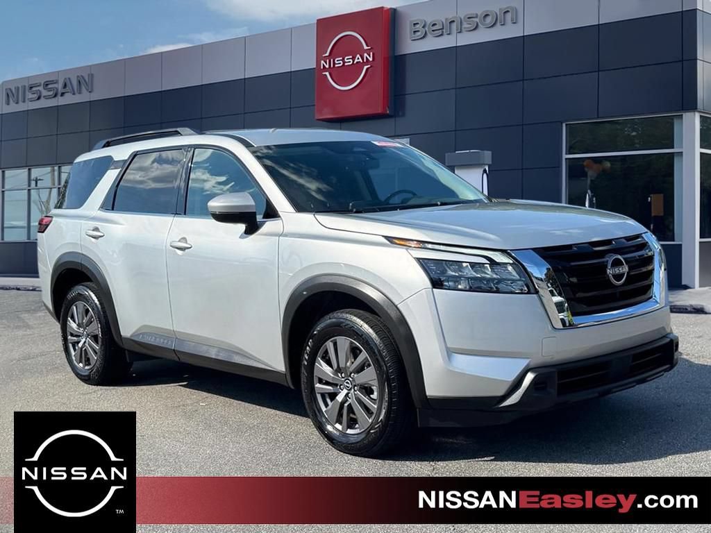 Certified 2025 Nissan Pathfinder SV