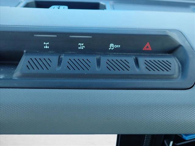 Used 2022 Ford Bronco Black Diamond image 16