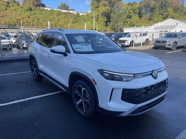 New 2026 Volkswagen Tiguan SE image 4