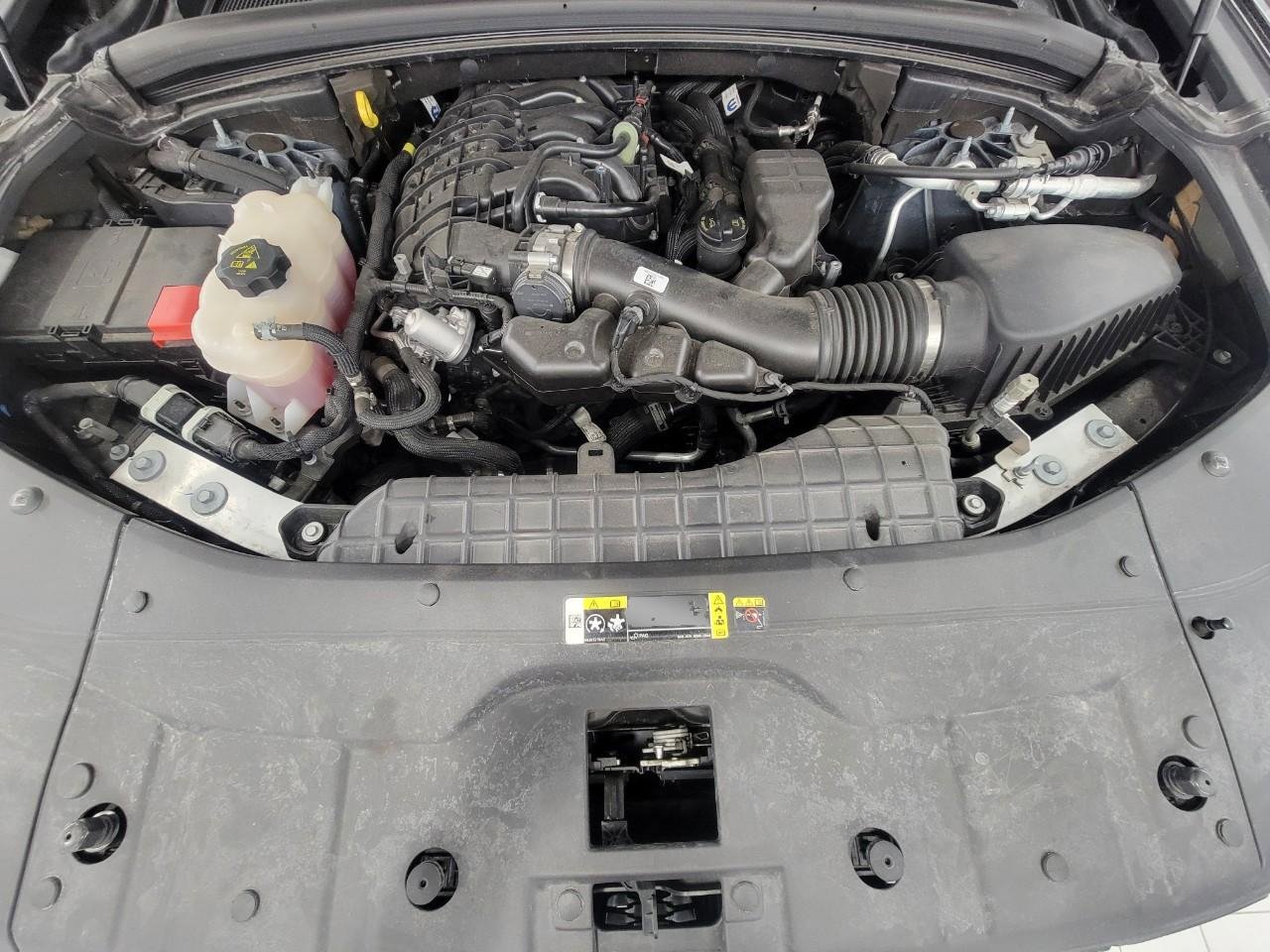 Used 2025 Jeep Grand Cherokee L Laredo AWD/4WD image 9