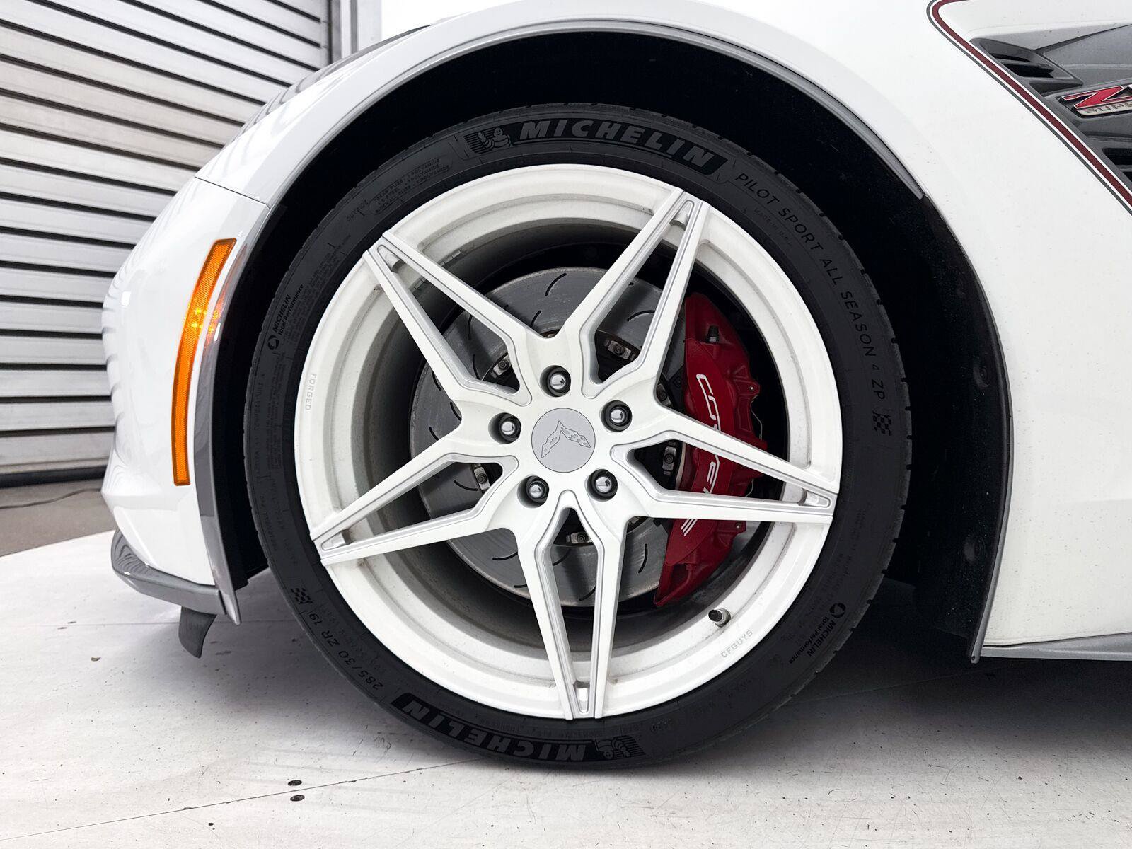 Used 2017 Chevrolet Corvette Z06 RWD image 16