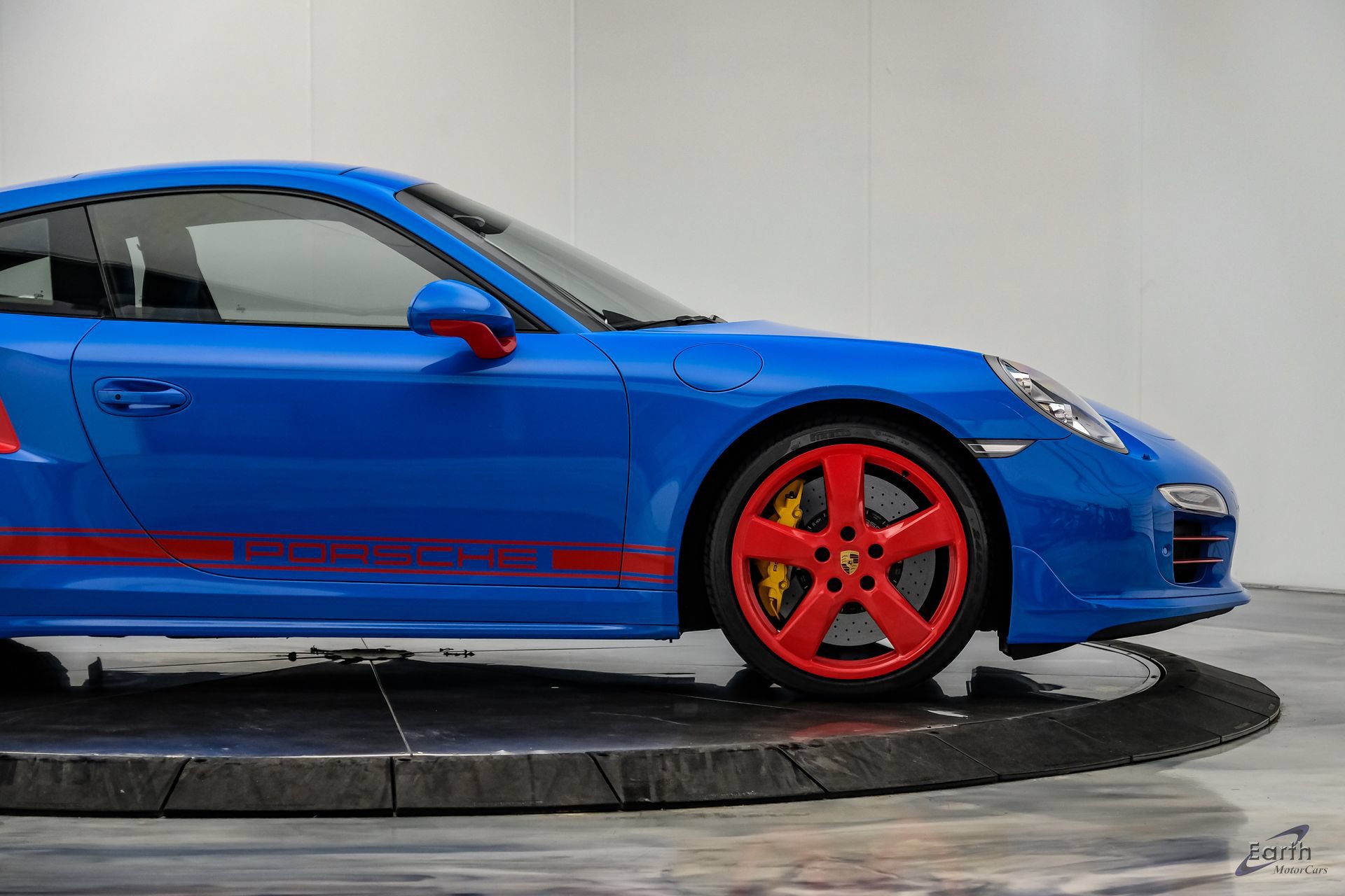 Used 2016 Porsche 911 Turbo S AWD/4WD image 28
