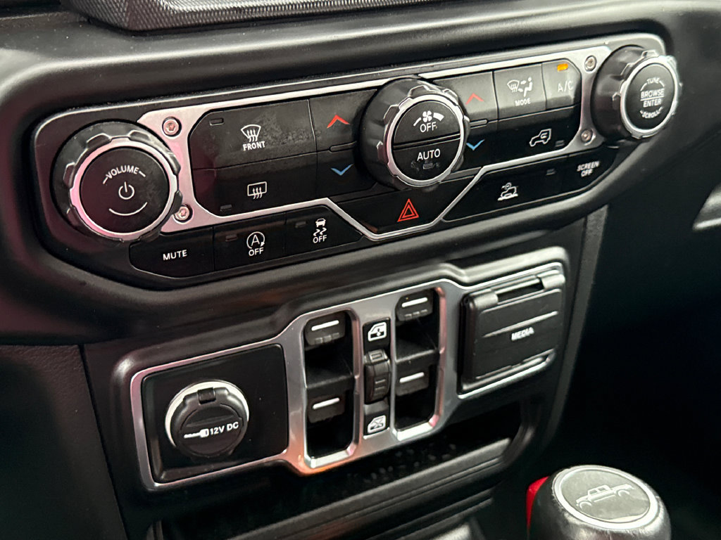Used 2020 Jeep Gladiator Overland w/ Popular Equipment Package AWD/4WD image 27