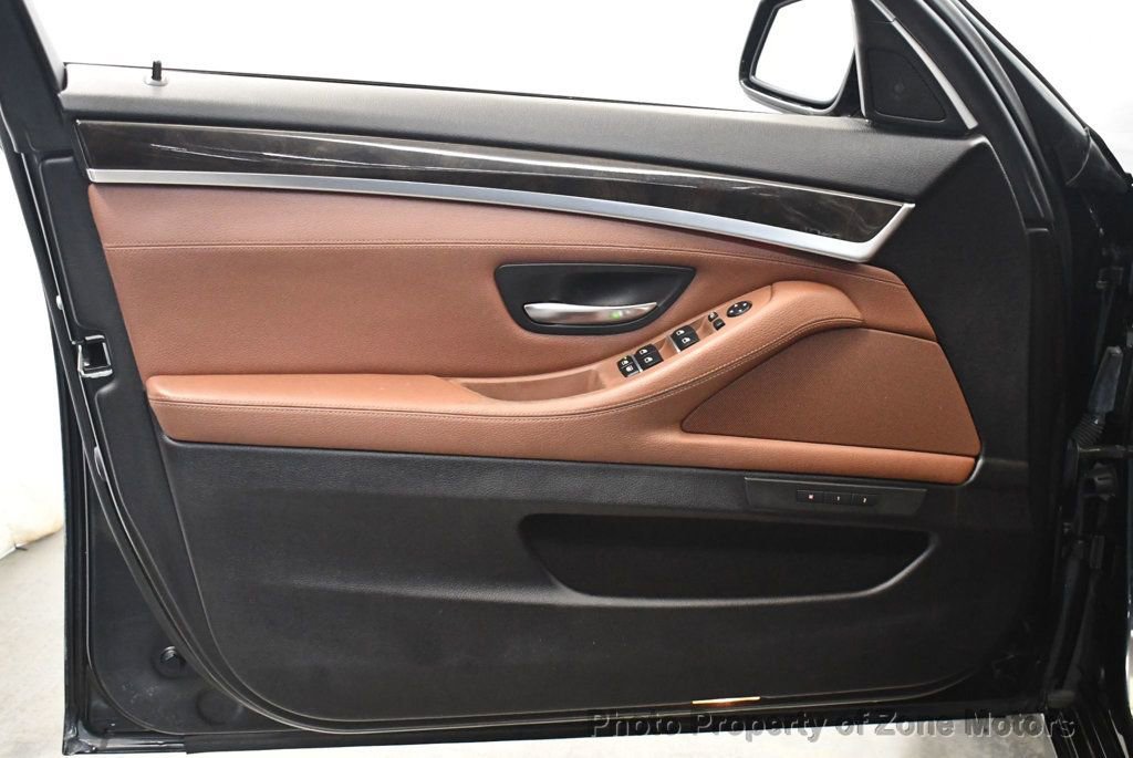 Used 2011 BMW 535i xDrive Sedan image 7