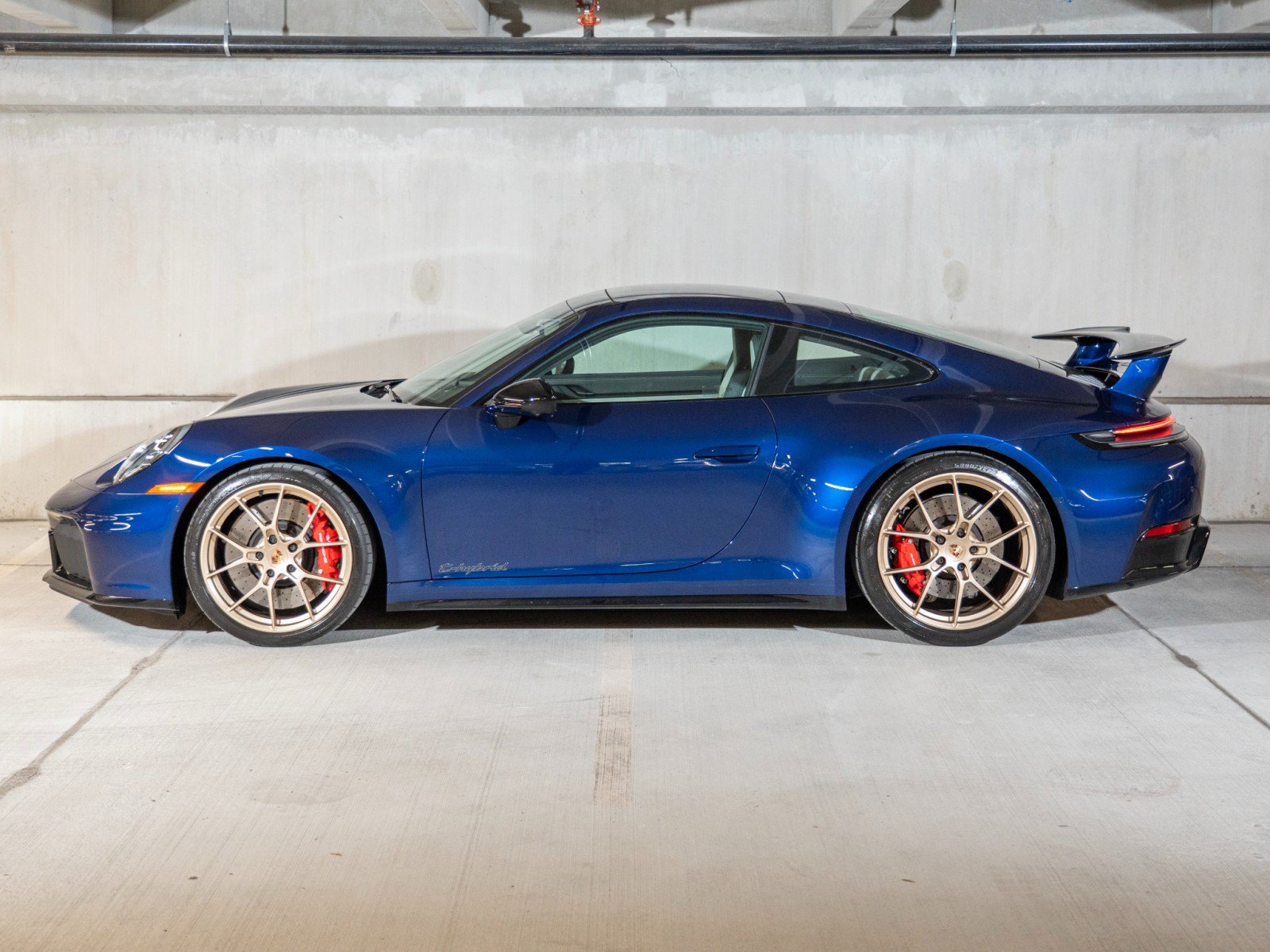Certified 2025 Porsche 911 Carrera GTS RWD image 2