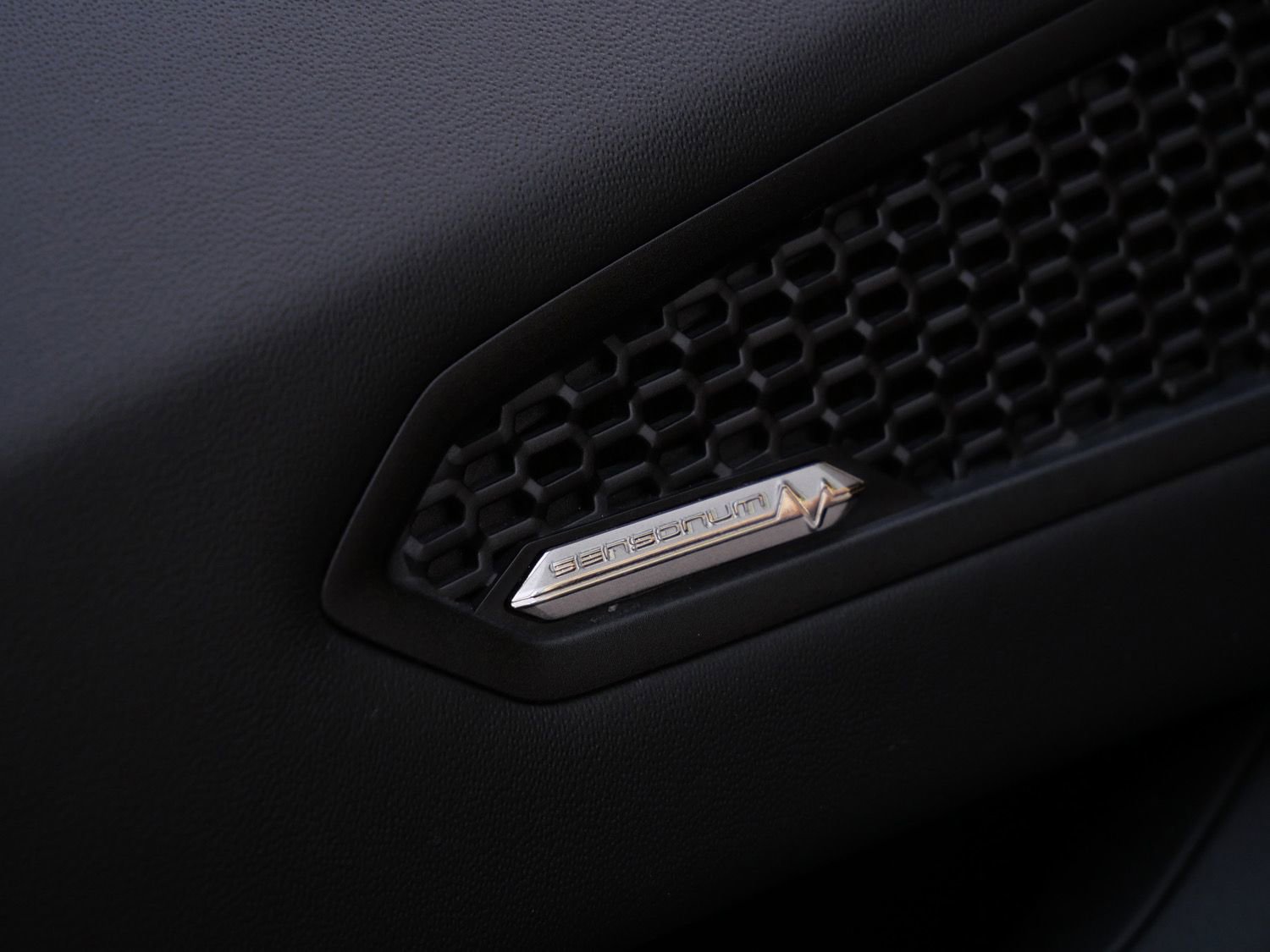 Used 2021 Lamborghini Huracan EVO image 22