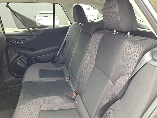 Used 2025 Subaru Outback Premium w/ Popular Package #1A image 18