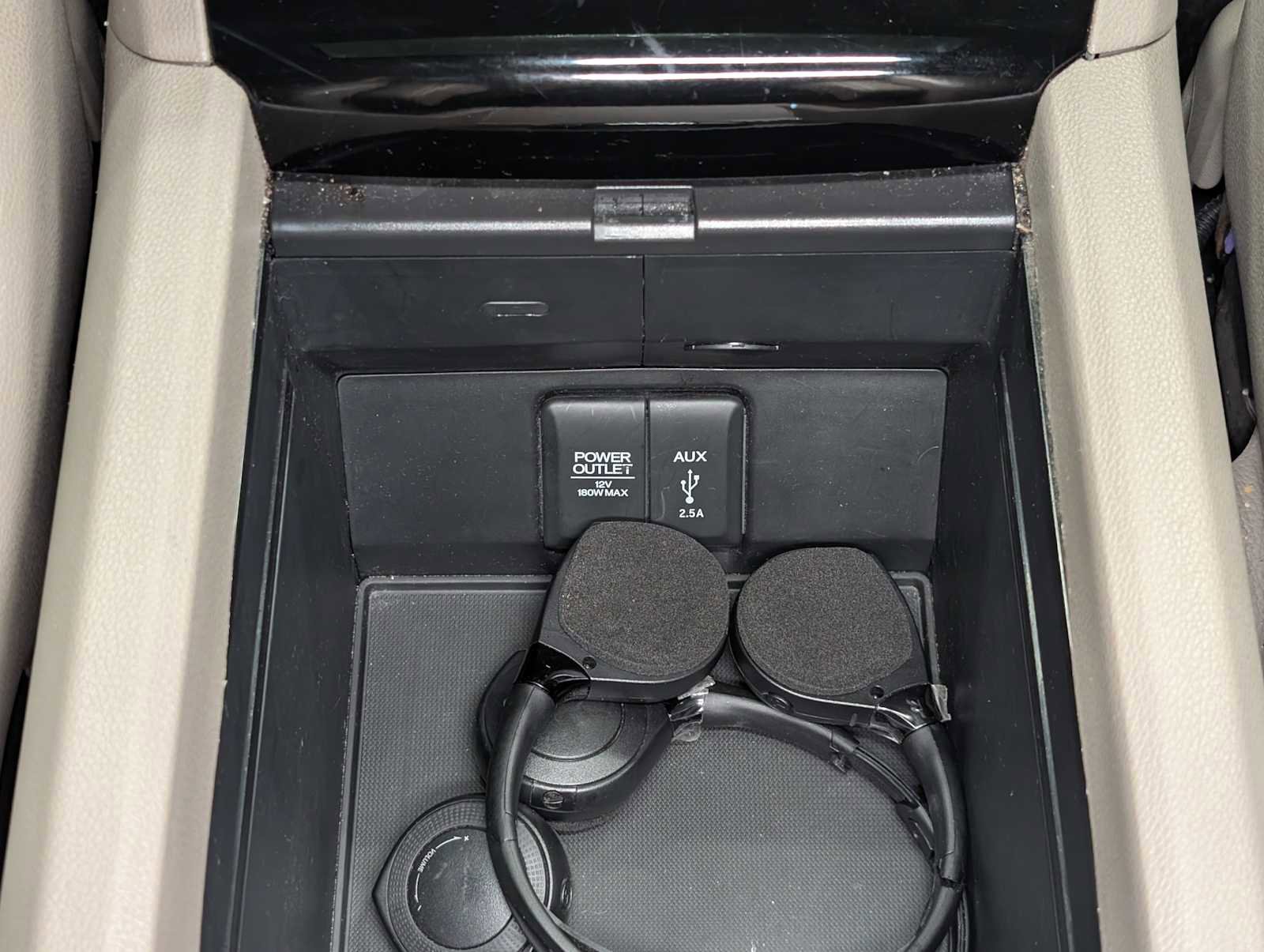 Used 2016 Honda Pilot Touring image 21