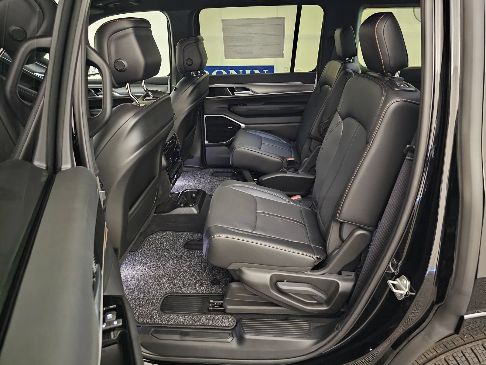 New 2026 Jeep Grand Wagoneer 4WD image 25