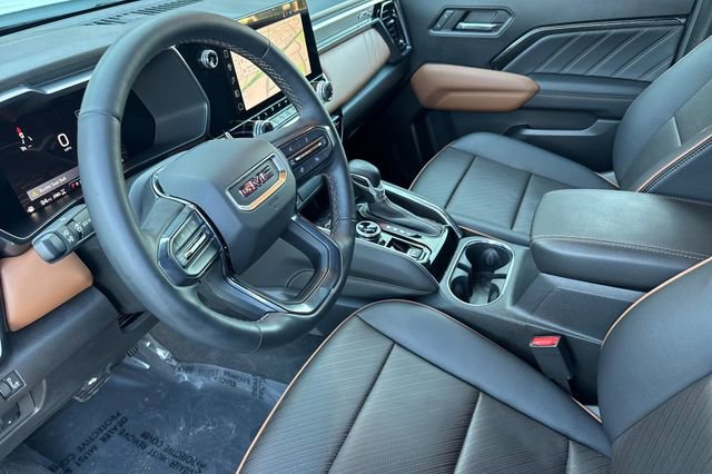 Used 2023 GMC Canyon AT4 w/ AT4 Premium Package image 10