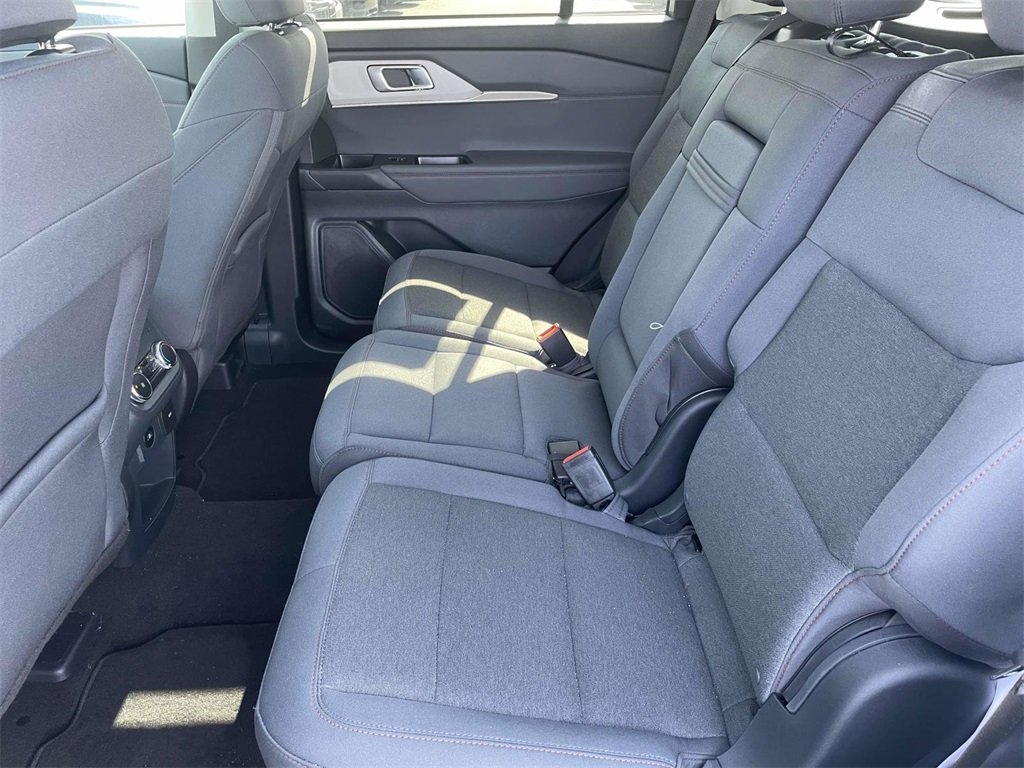 New 2025 Ford Explorer Active image 11