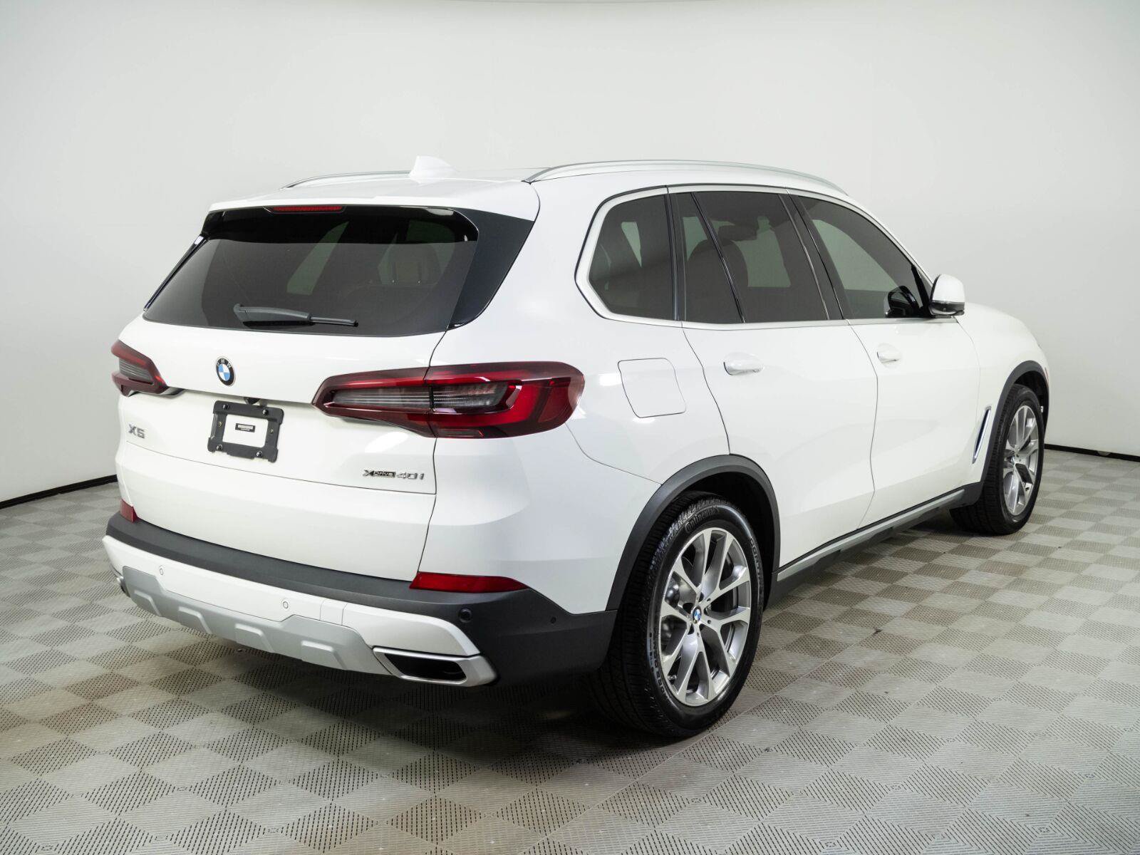 Used 2021 BMW X5 xDrive40i w/ Premium Package AWD/4WD image 29