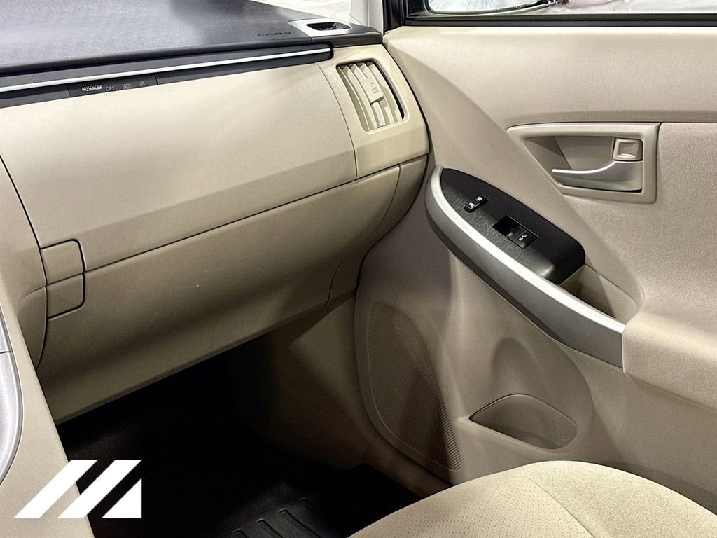 Used 2015 Toyota Prius Three FWD image 22