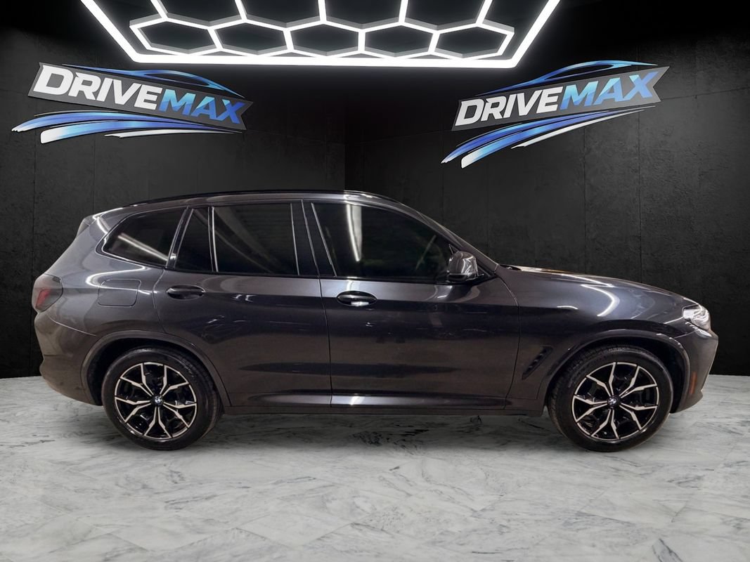 Used 2022 BMW X3 xDrive30i w/ Premium Package Essential AWD/4WD image 4