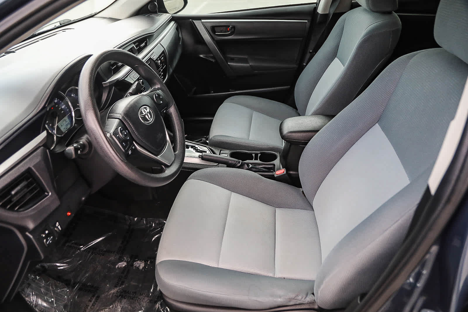 Used 2016 Toyota Corolla L FWD image 17
