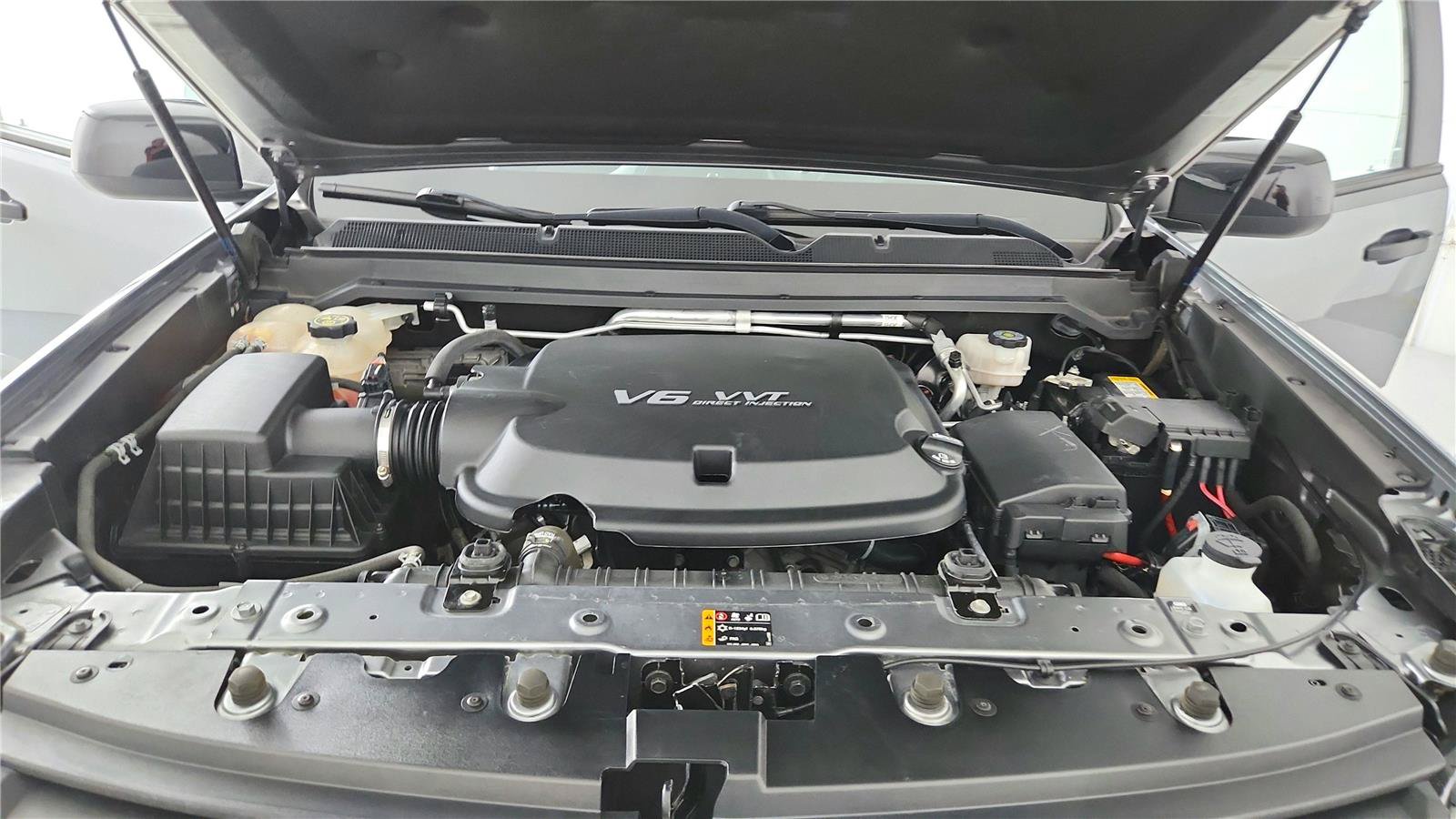 Used 2021 Chevrolet Colorado Z71 AWD/4WD image 32