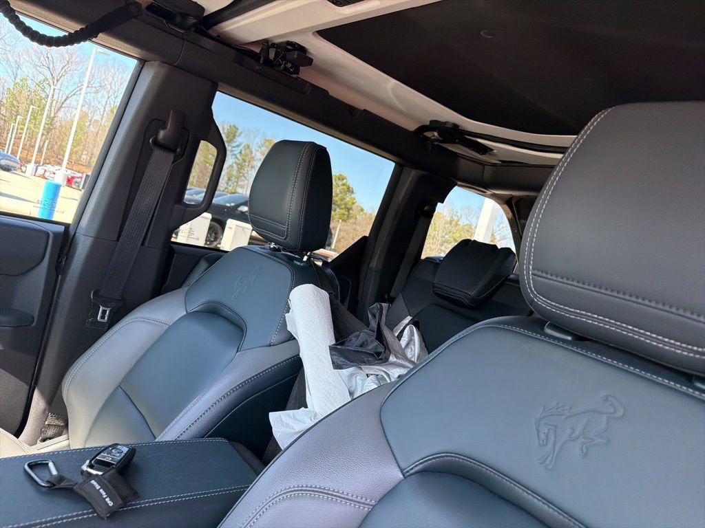 Used 2024 Ford Bronco Outer Banks image 6
