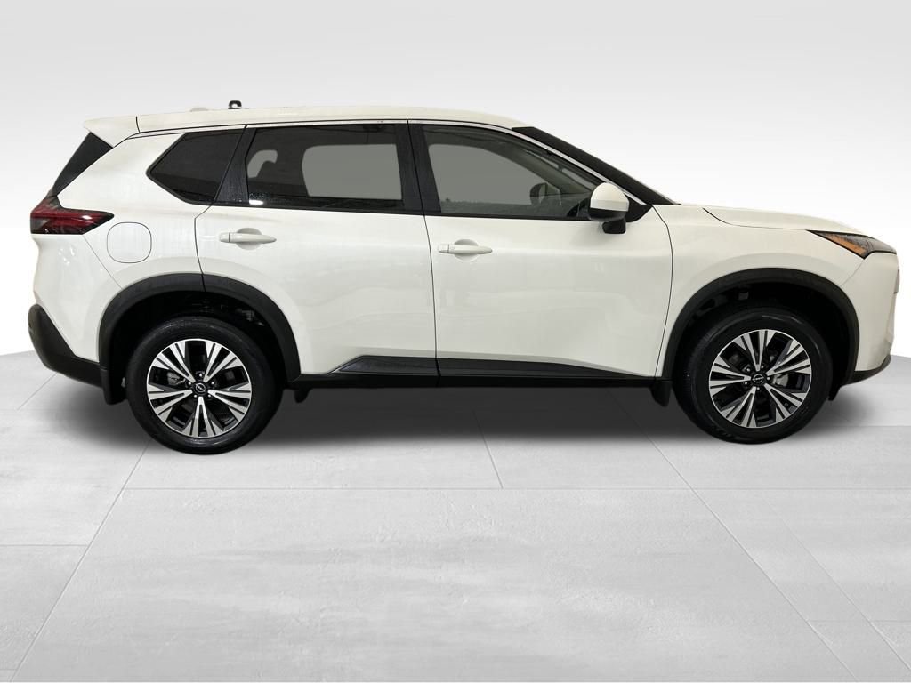 Used 2023 Nissan Rogue SV image 8