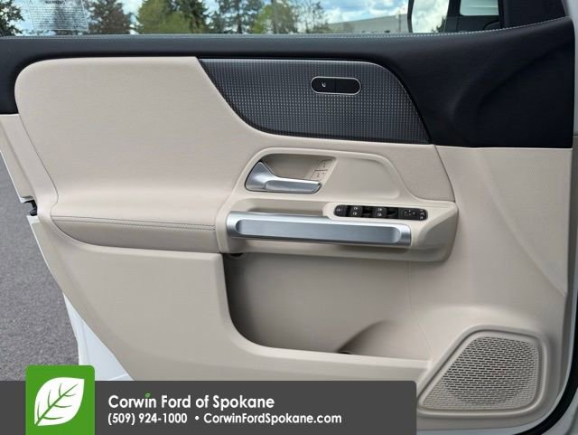 Used 2022 Mercedes-Benz GLB 250 4MATIC image 19