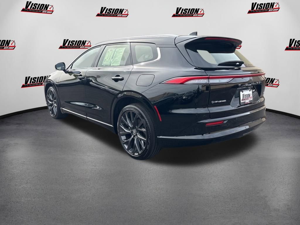 Used 2025 Toyota Crown Signia w/ Advanced Technology Package AWD/4WD image 3