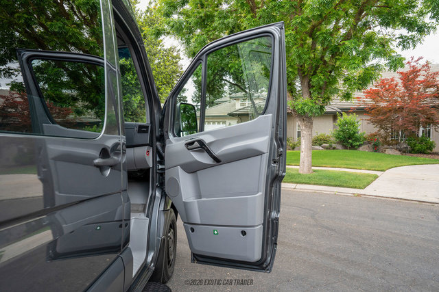 Used 2017 Mercedes-Benz Sprinter 3500 image 22