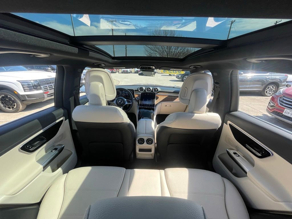 Used 2024 Mercedes-Benz GLC 300 4MATIC image 22